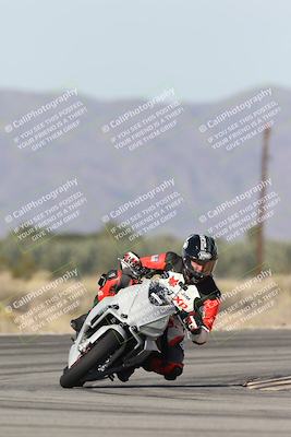 media/Nov-30-2025-TrackXperience (Sun) [[c0061d280f]]/3-Level 1/Session 3 (Turn 16)/